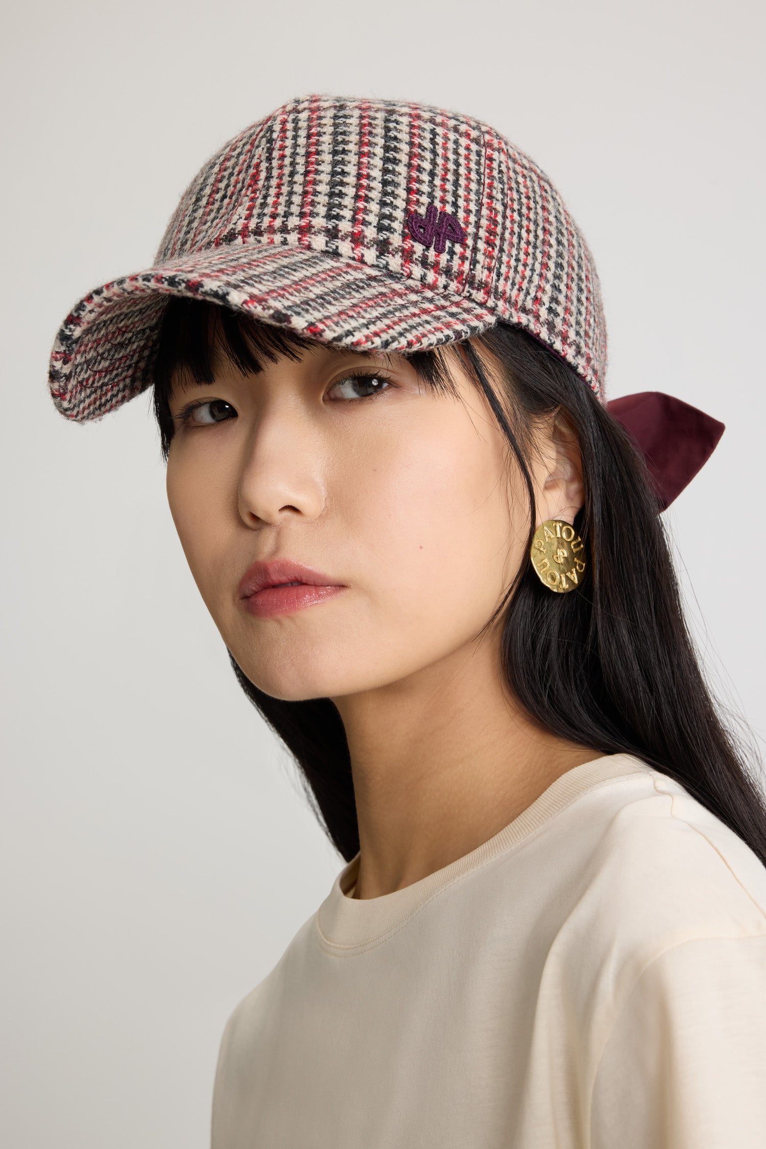 Patou - Cappello couture in flanella di lana - Prince Of Wales - Cappello in flanella di lana. Motivo principe di Galles. Monogramma JP ricamato sul davanti. Chiusura con fiocco in faille di poliestere sul retro.