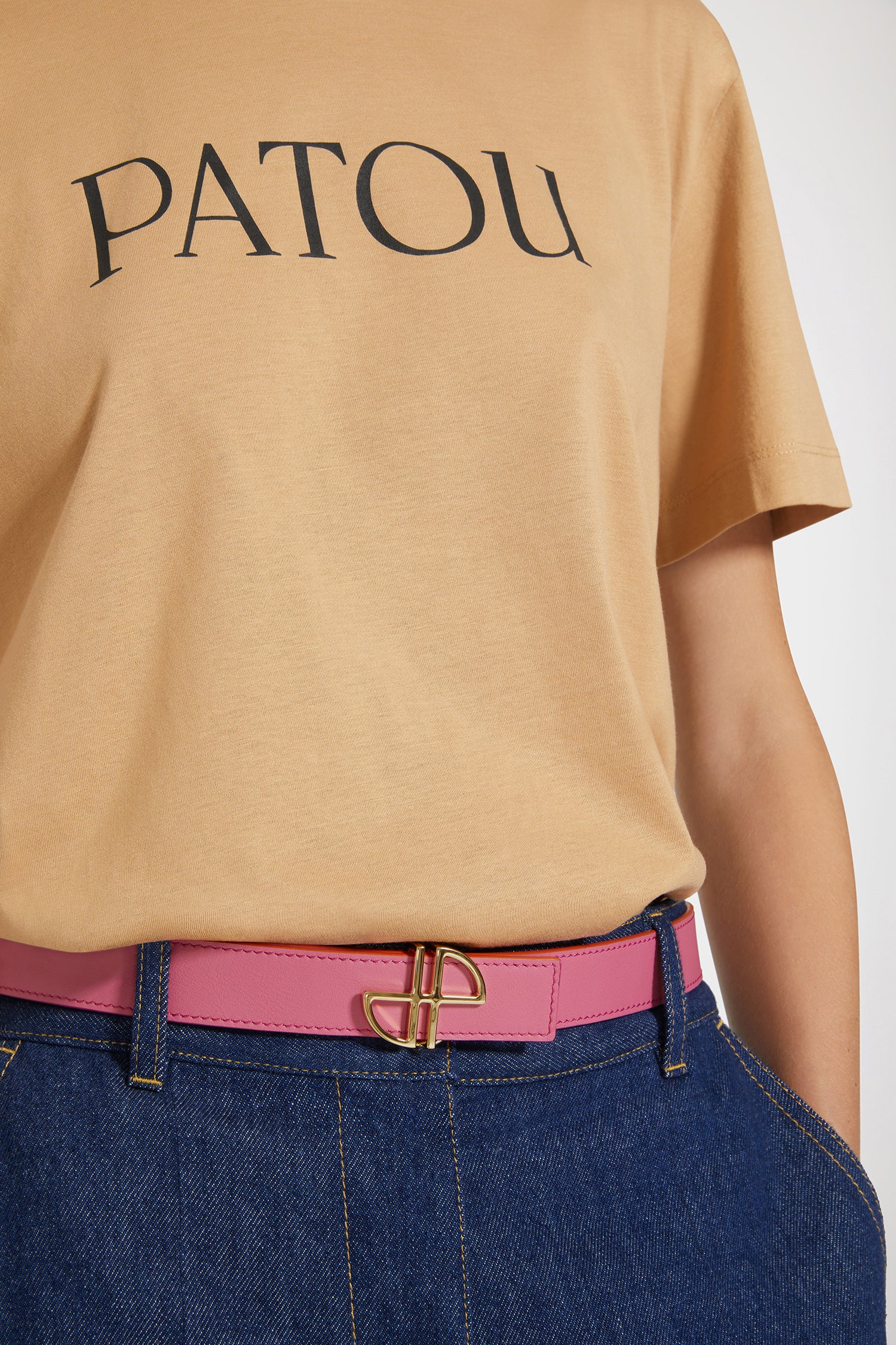 Patou - JP belt in leather - Bright Orange - A staple accessory, but make it iconic.Bright orange leather belt. Partly crafted using unique materials sourced from unused high-quality leather hides. Reversible style. Gold-tone JP buckle. Adjustable design. Push stud fastening.Size S (maximum length): 85 cmSize M (maximum length): 90 cmSize L (maximum length): 100 cm