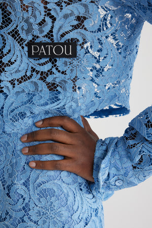 Chemise courte en dentelle de coton bio