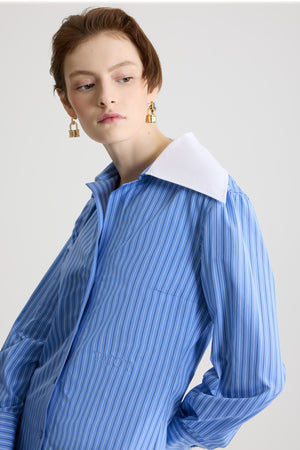 Blouse à col large en popeline de coton bio imprimée