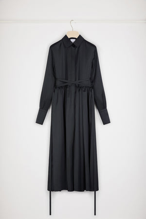 Midi-Hemdkleid aus umweltfreundlichem Satin