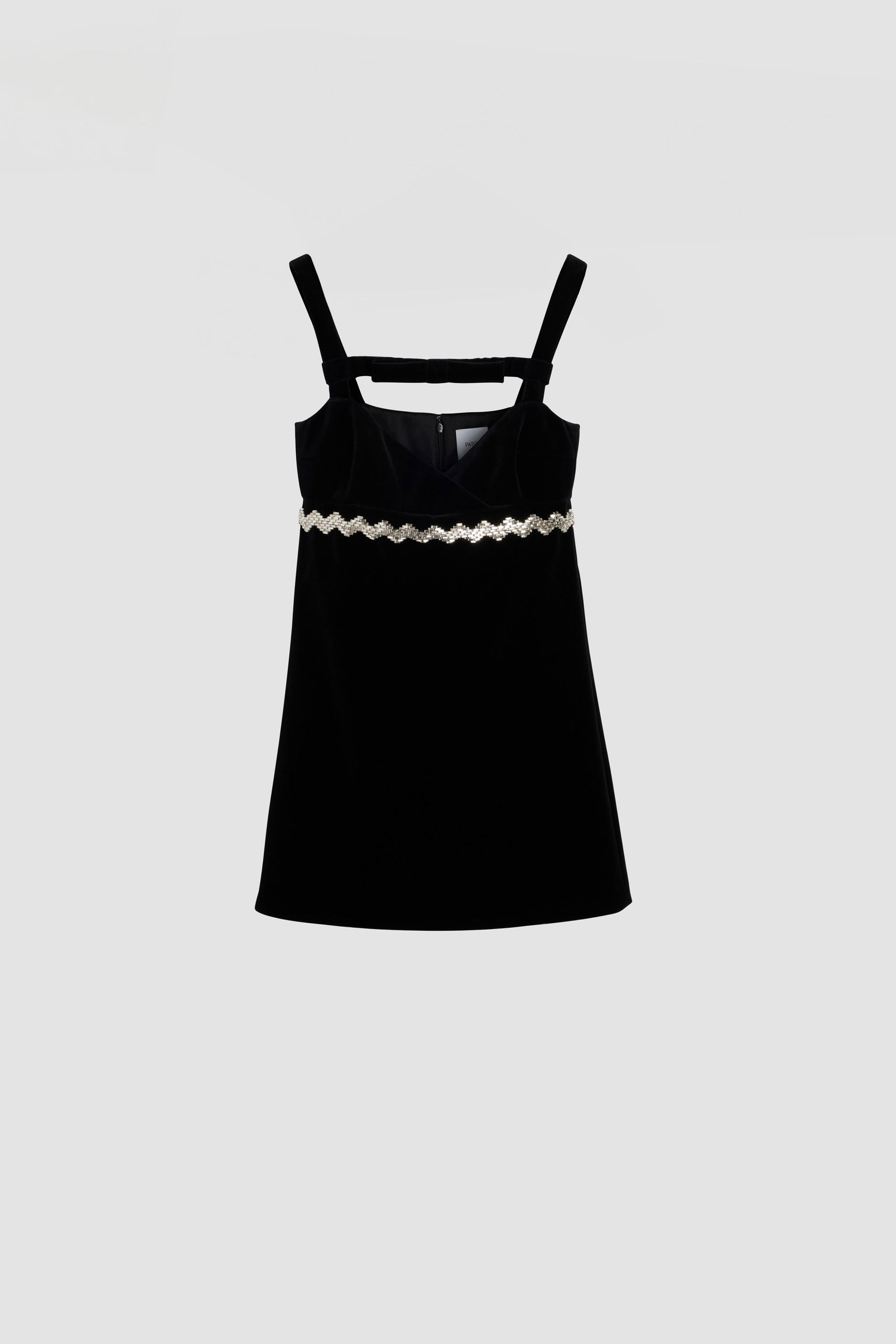 Patou - Minikleid mit Schleife am Halsausschnitt aus Baumwollsamt - Black - Das kleine Schwarze – glamouröser denn je.Schwarzes Kleid aus Baumwollsamt. Kurz geschnitten. Strukturierter Halsausschnitt mit Schleife am Träger. Breite Träger. Reißverschluss hinten. Mit Kristallperlen in Wellen verziert.
