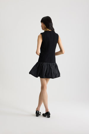 Kleid mit Rüschensaum aus nachhaltigem Wollmix-Tweed und Faille