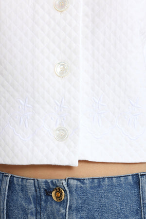 Boxy collarless jacket in quilted sustainable viscose blend