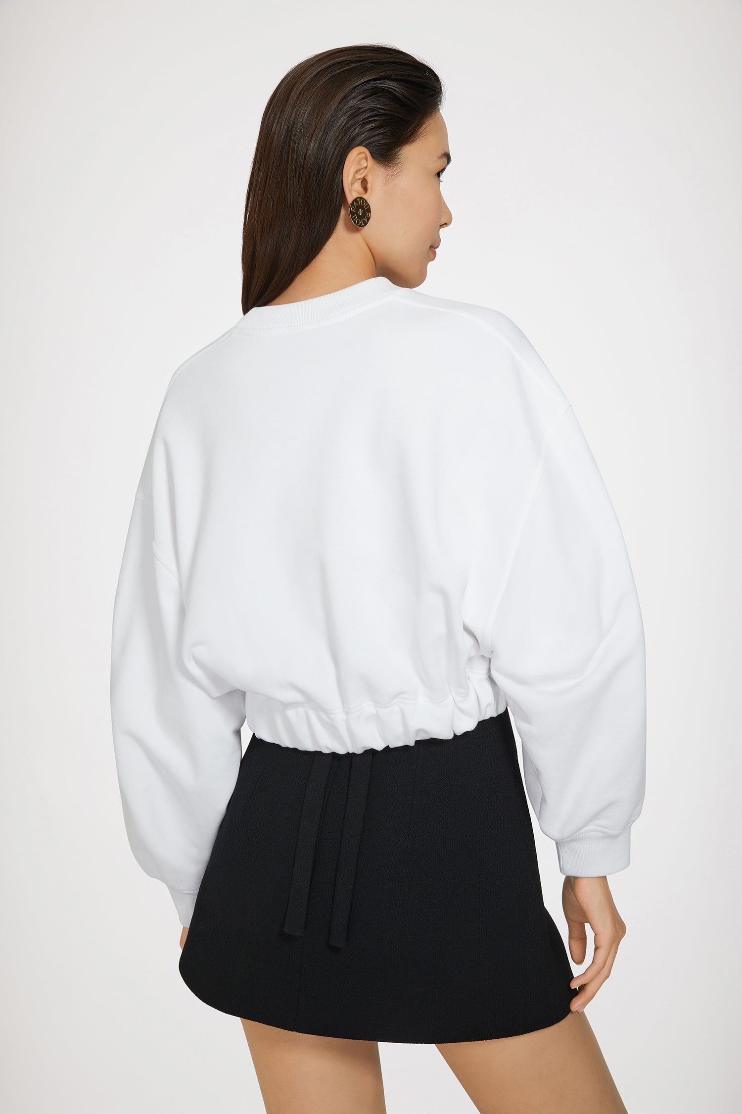 Patou - Patou cropped sweatshirt in organic cotton - White - Wear the Patou rainbow!White organic cotton sweatshirt. Cropped length. Relaxed fit. Crewneck. Ribbed collar and cuffs. Multicoloured bouclette Patou embroidery at the front. Elasticated waist.