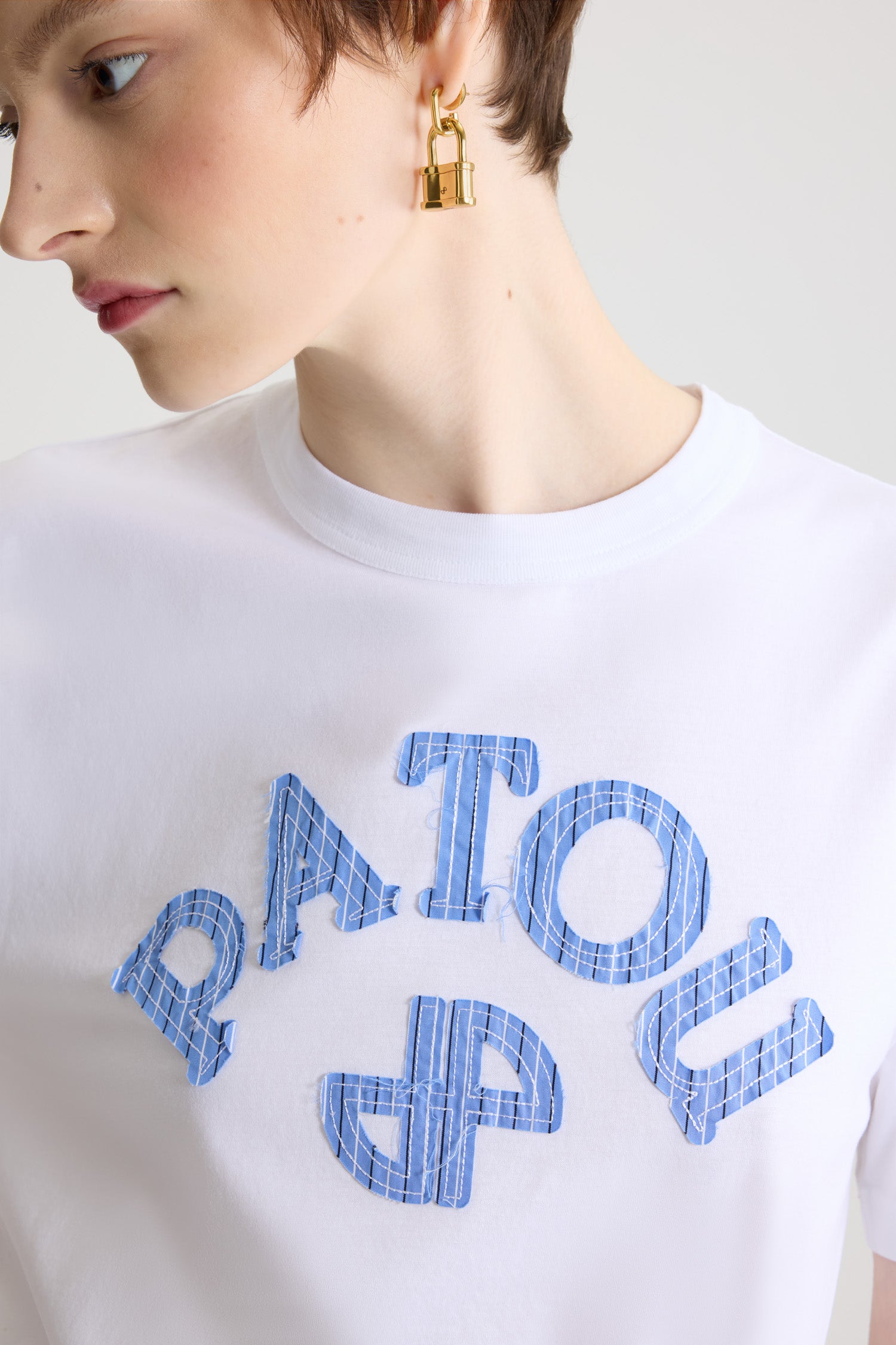 Patou - Poplin Patou logo and JP monogram t-shirt in organic cotton - White - White organic cotton t-shirt. Crewneck. Striped poplin Patou logo and JP monogram at the front.