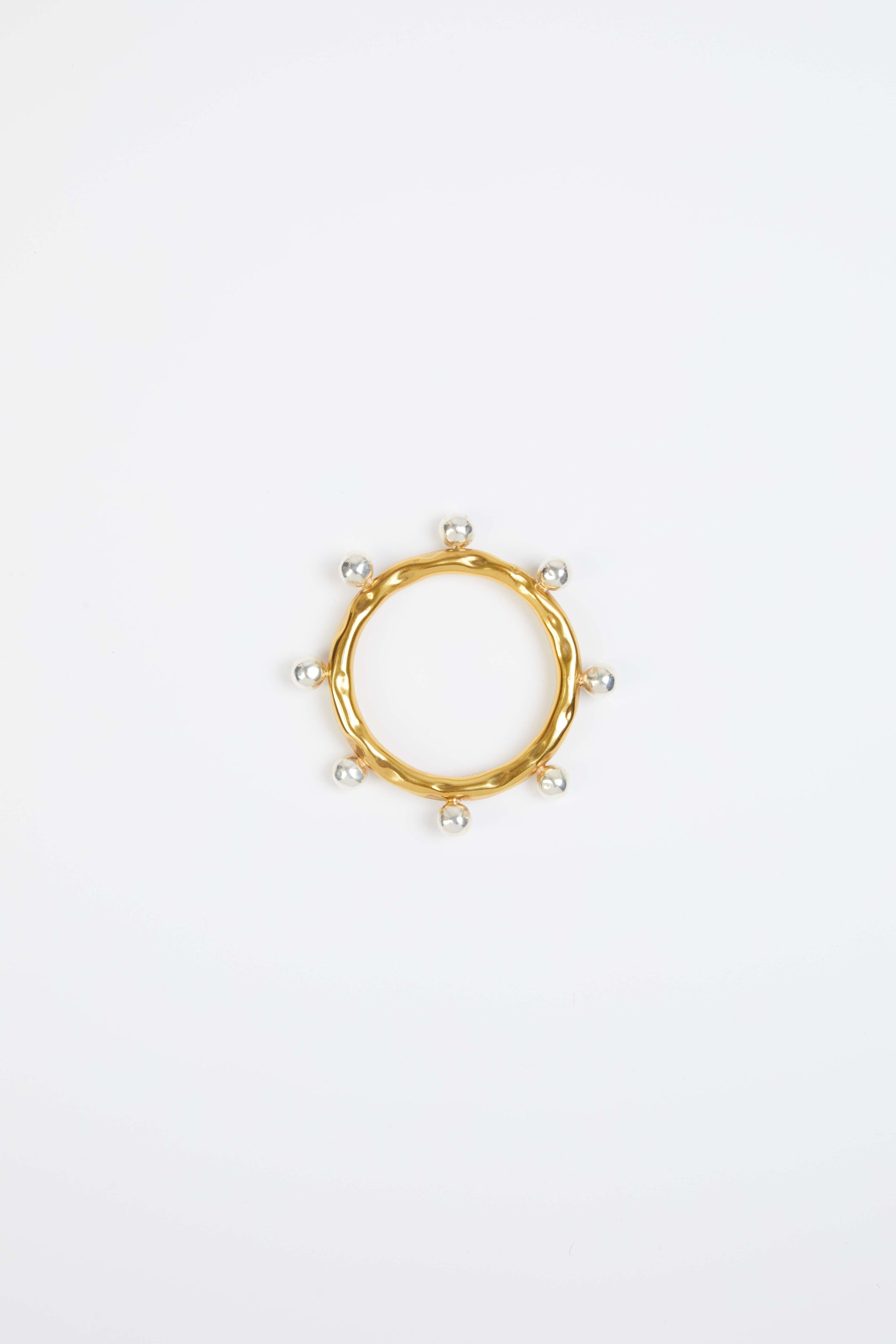 Patou - Bracciale arlesiano in ottone - Gold and Silver - Ispirazione arlesienne, reinterpretazione parisienne.Bracciale in ottone dorato e argentato. Dettagli sferici.