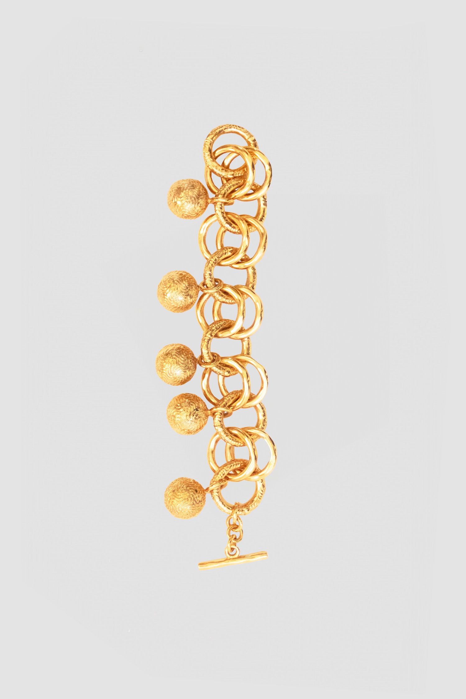 Patou - Bracciale con sfere incise in ottone dorato - Gold - Bracciale in ottone dorato. Sfere incise con soli e monogramma JP. Patou inciso. Chiusura a T.