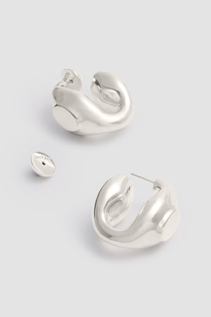 シルバープレーテッドブラス シグネット ピアス