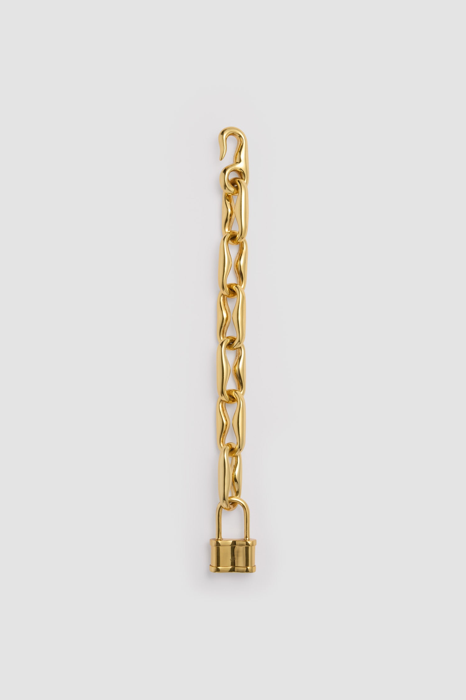 Patou - Vorhängeschloss-Armband aus vergoldetem Messing - Gold - Armband aus vergoldetem Messing. Kettendesign mit Vorhängeschloss-Verzierung. Patou Logo- und JP-Monogrammgravur. Hakenverschluss.