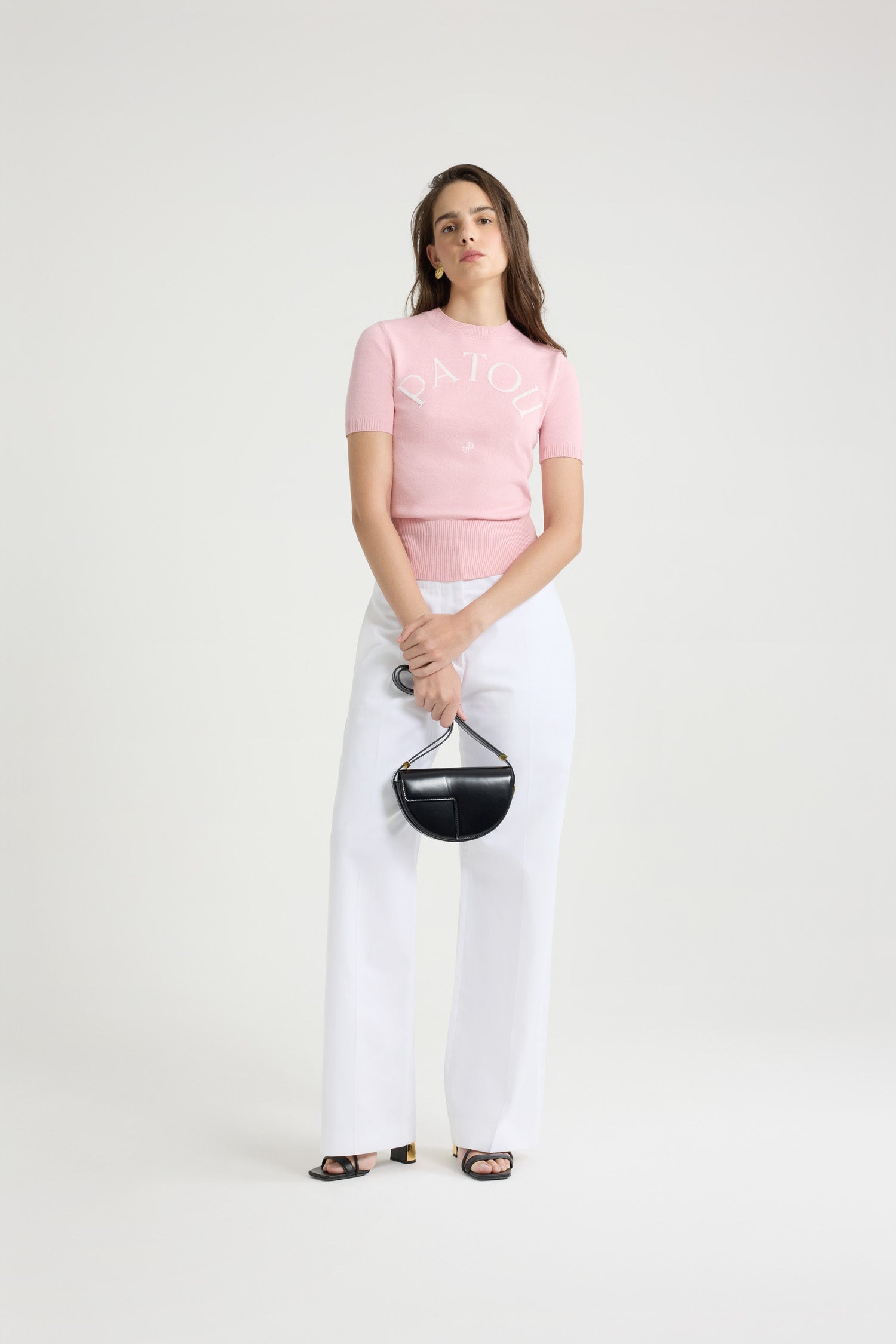 Patou - Top con logo Patou in maglia di misto cotone - Primrose Pink - Top in maglia di misto cotone rosa. Collo tondo. Collo, polsini e orlo a costine. Maniche corte. Logo Patou e monogramma JP in jacquard sul davanti.
