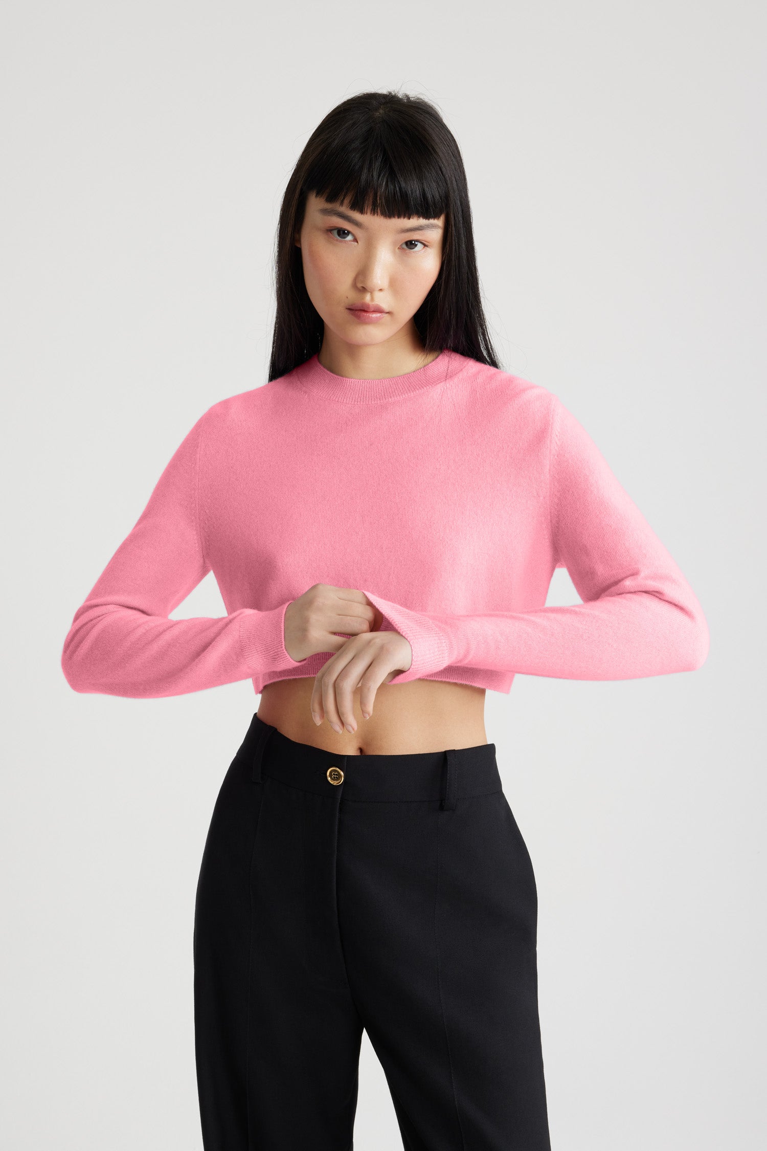 Patou - Cropped jumper in sustainable wool and cashmere - Rosebloom Pink - Rosebloom Pink sustainable wool and cashmere jumper. Cropped length. Round neck. Patou jacquard label at the front.This style is cropped.