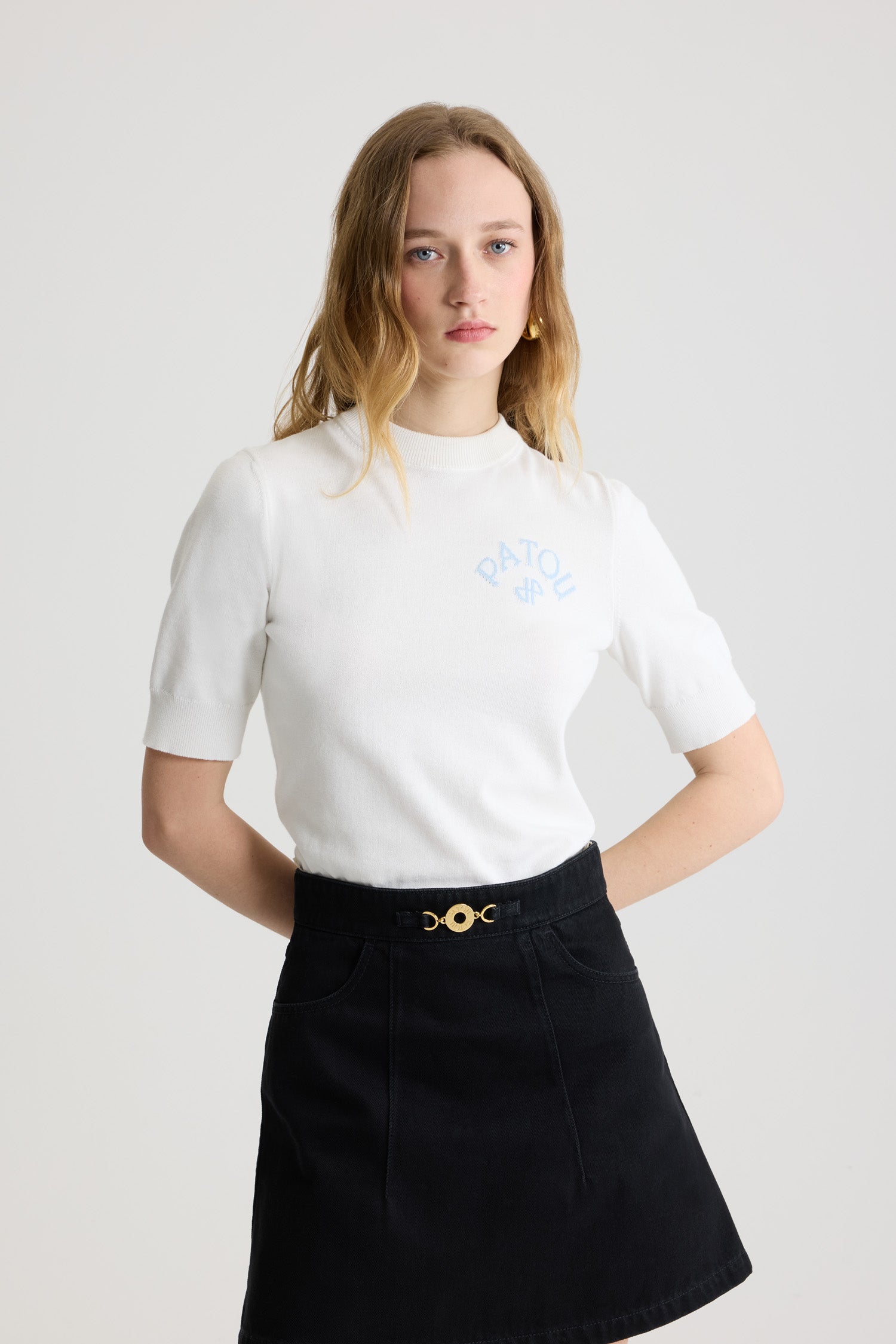 Patou - Bow collar jumper in organic cotton and polyester - White - White organic cotton and polyester jumper. Round neck with grosgrain ribbon at the back. Contrast Patou logo and JP intarsia at the chest. Short sleeves. Ribbed cuffs and hem.
