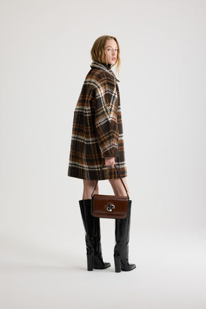 Volume parka in wool blend