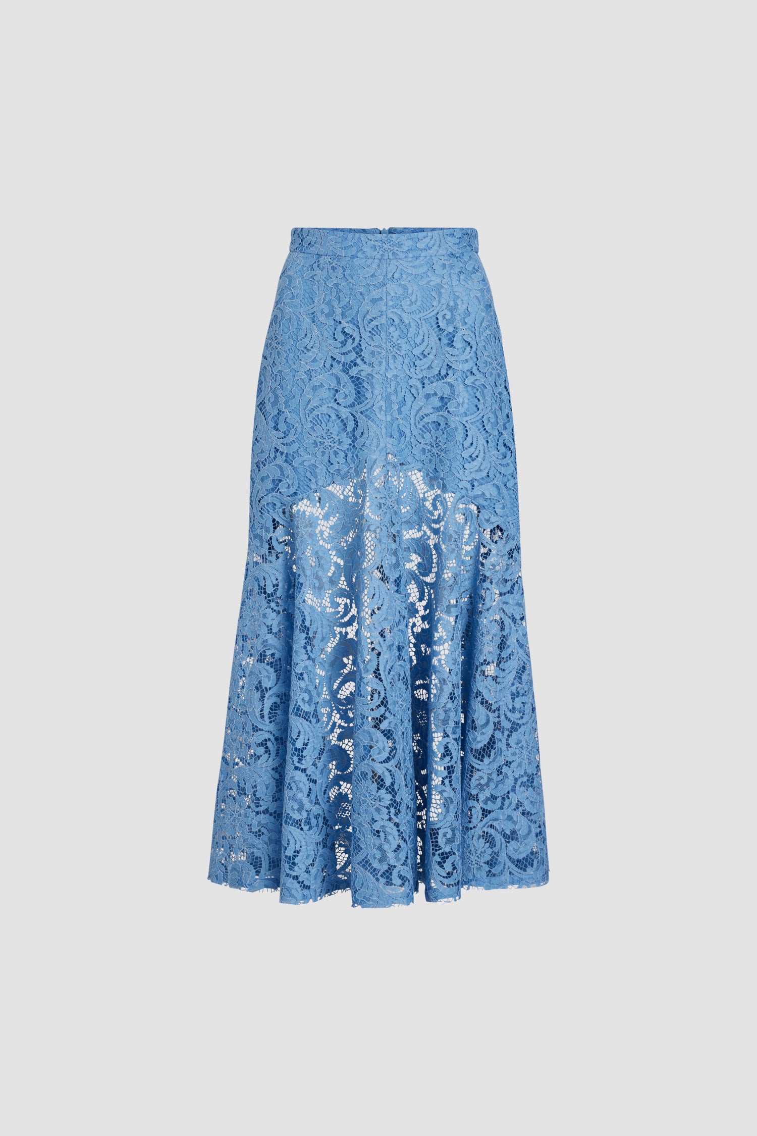 Patou - Midi-Spitzenrock aus Bio-Baumwollmischung - Airy Blue - Spitzenrock in Airy Blue aus Bio-Baumwolle und nachhaltiger Viskose. Midi-Länge. Körpernaher Schnitt mit ausgestellten Elementen. Hoher Taillenbund. Reißverschluss hinten. Teilweise gefüttert.Dieses Modell ist an den Hüften tailliert.
