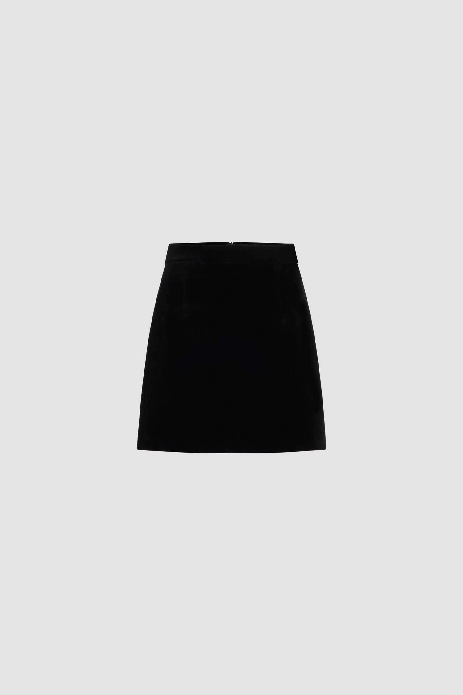 Patou - オーガニックコットンのアイコニックミニスカート - Black - オーガニックコットンベルベットのアイコニックなブラックミニスカート。ストレートカット。 この作品は、ギョーム・アンリがデザインしたカプセル「イブニング」のアイテムです。特別な機会をスタイルと洗練さで不朽のものにするために。