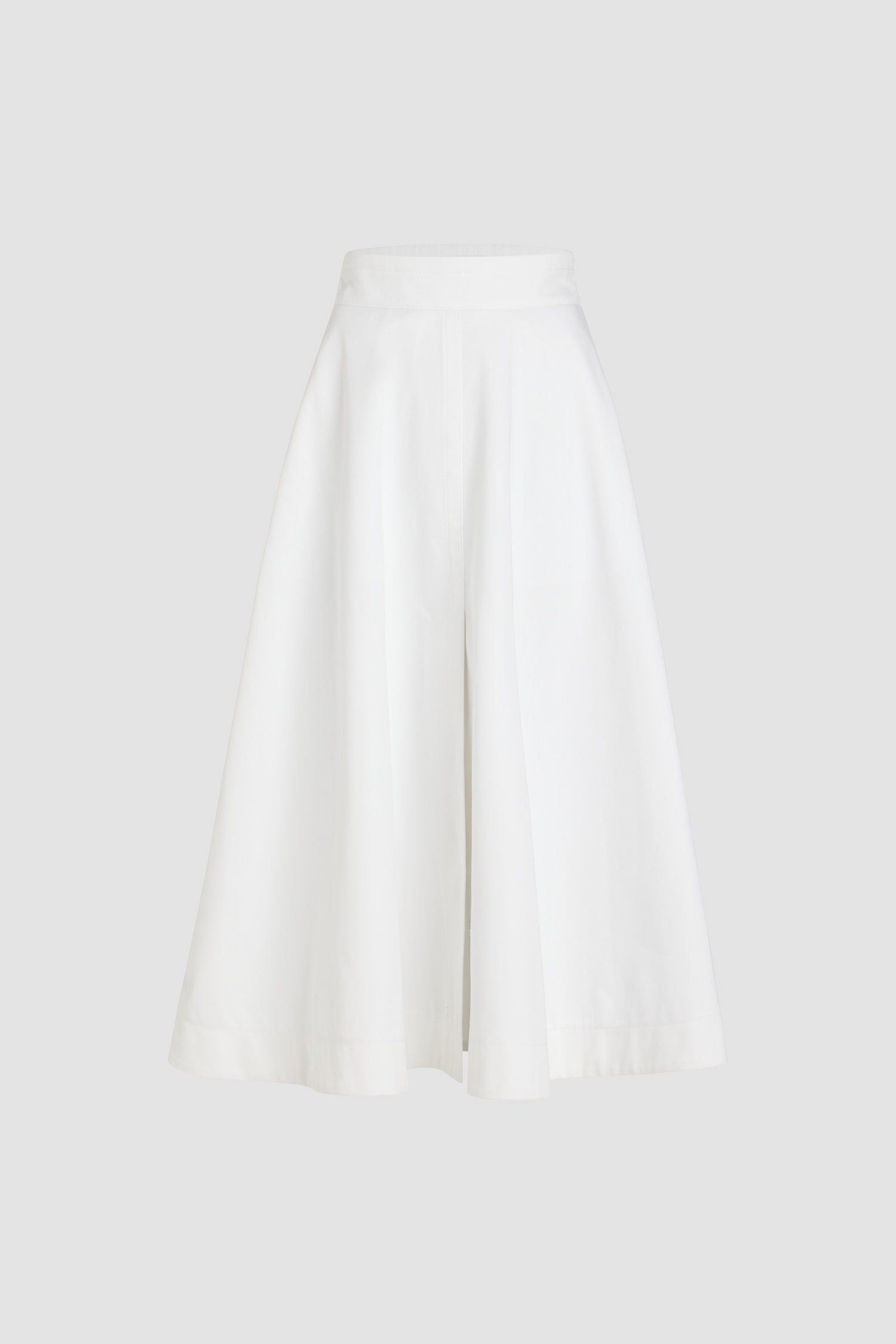 Patou - オーガニック コットン ギャバジン ロング Aラインスカート - White - ホワイトのオーガニックコットン ギャバジン製スカート。アンクル丈。ハイウエスト。ウエストバンドにパトゥのロゴ刺繍。サイドにポケット。