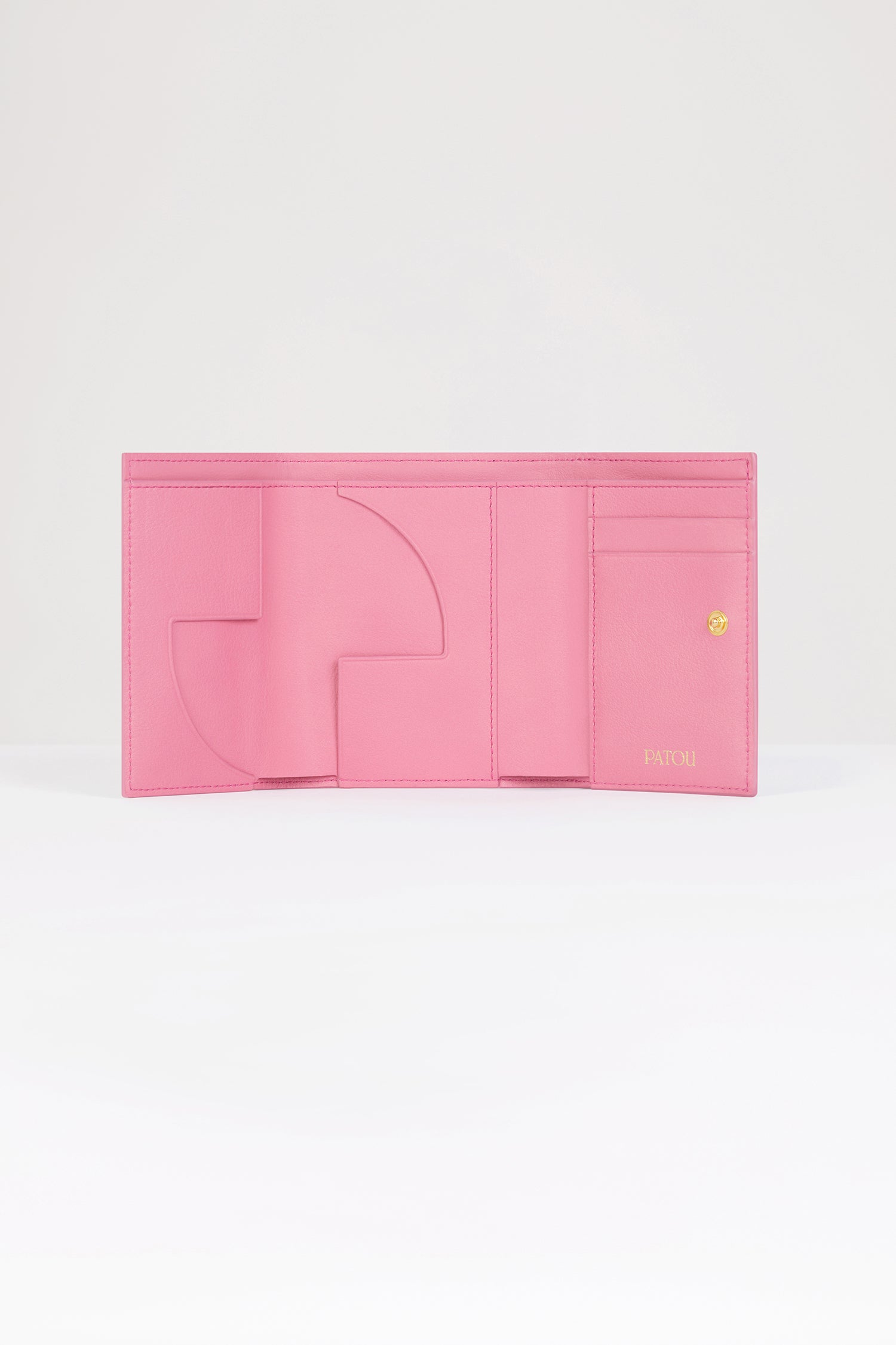 Patou - JP wallet in leather - Pink - Treat your personal belongings to a touch of Patou.Pink leather cardholder. Gold-tone JP at the front. Snap button fastening. Multiple card slots and pockets, one large pocket for notes. JP cut-out and gold embossed Patou inside.