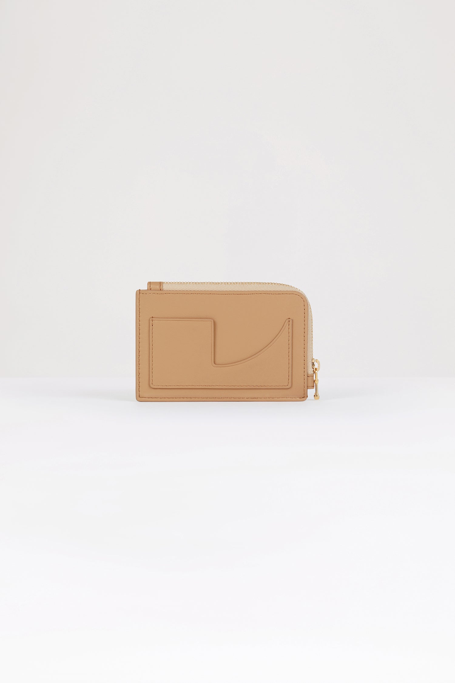 Patou - Patou coin cardholder in leather - Beige - The perfect Patou purse.Beige leather coin cardholder. Three card slots at the front, one cut-out card slot at the back. Zipped coin cardholder. Gold embossed Patou.