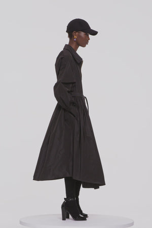 Robe maxi en satin recyclé