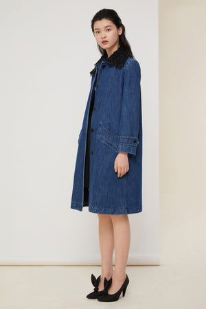 Cappotto in denim con collo in perle
