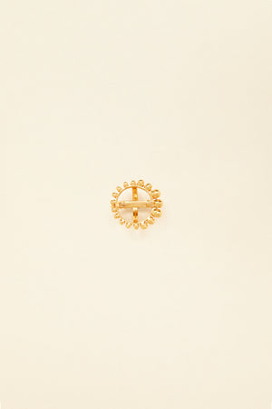 Round brass pearl brooch