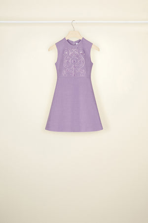 Robe courte brodée en tweed bio
