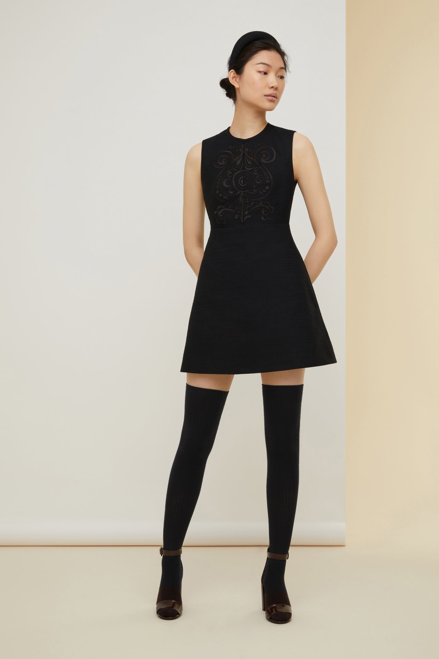 Patou - Embroidered mini dress in organic tweed - Black - Embroidery, the Patou way to tell a story.Black cotton and wool tweed mini dress. Floral embroideries inspired by Fantasia Botanica’s signature print; two-tone thread to provide extra depth. Sleeveless style with fitted bodice. Zip fastening and signature curved seam the back.Flared skirt with pockets at the sides and darts at the back.
