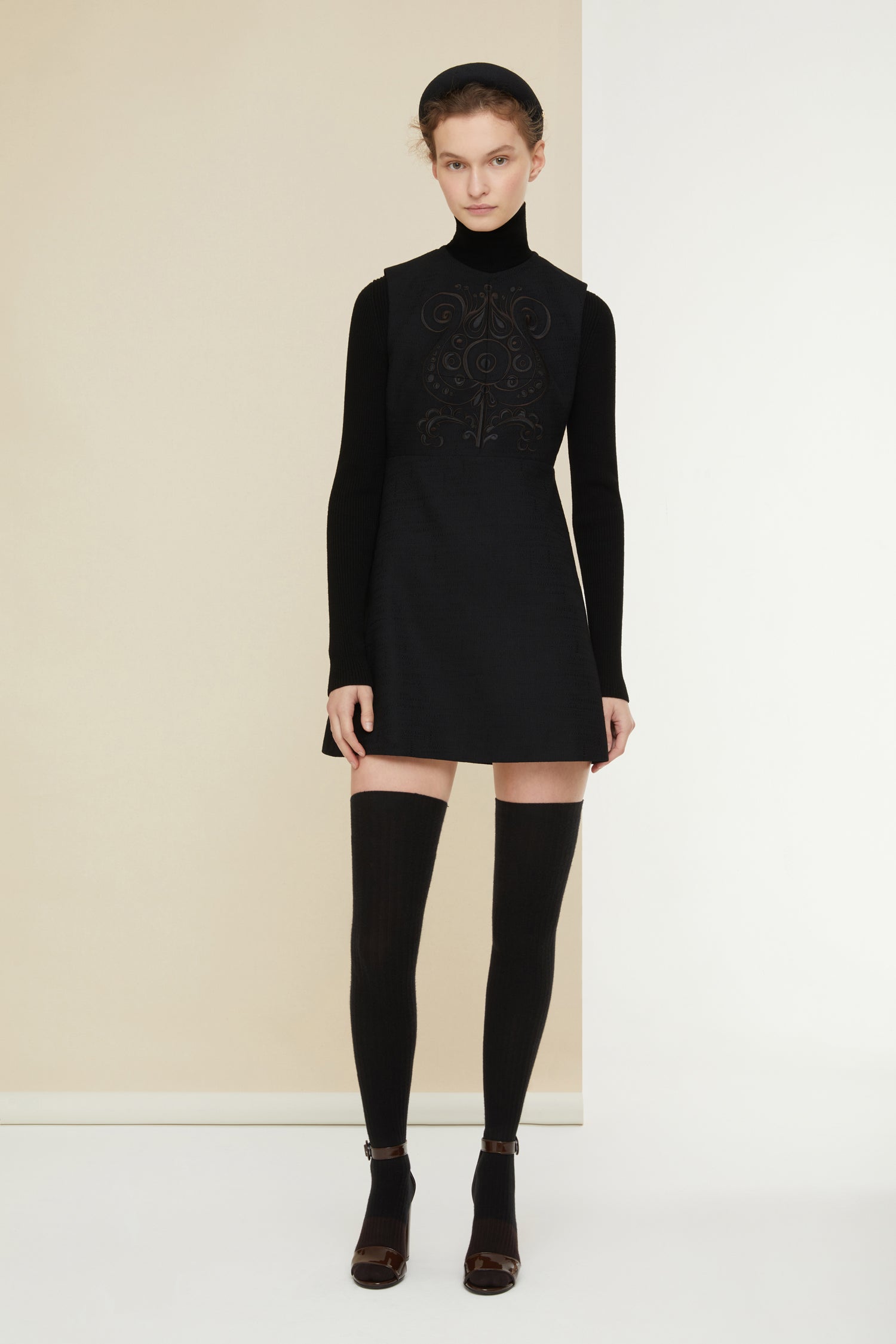 Patou - Embroidered mini dress in organic tweed - Black - Embroidery, the Patou way to tell a story.Black cotton and wool tweed mini dress. Floral embroideries inspired by Fantasia Botanica’s signature print; two-tone thread to provide extra depth. Sleeveless style with fitted bodice. Zip fastening and signature curved seam the back.Flared skirt with pockets at the sides and darts at the back.