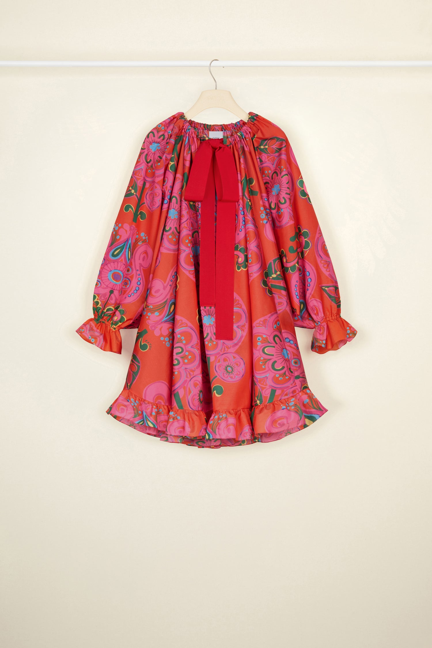 Patou - Drawstring puff sleeve Habotai dress - Strawberry Flower - Voluminous and versatile, wear it your way to reflect your style.Strawberry Flower Habotai dress featuring Fantasia Botanica’s signature print. High volume silhouette that can be worn knotted at the neck or off the shoulders. Drawstring collar with long red grosgrain ties. Batwing sleeves with elasticated cuffs. Elasticated waist. Flounce hem.