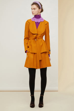 Scalloped collar jacket in organic wool
