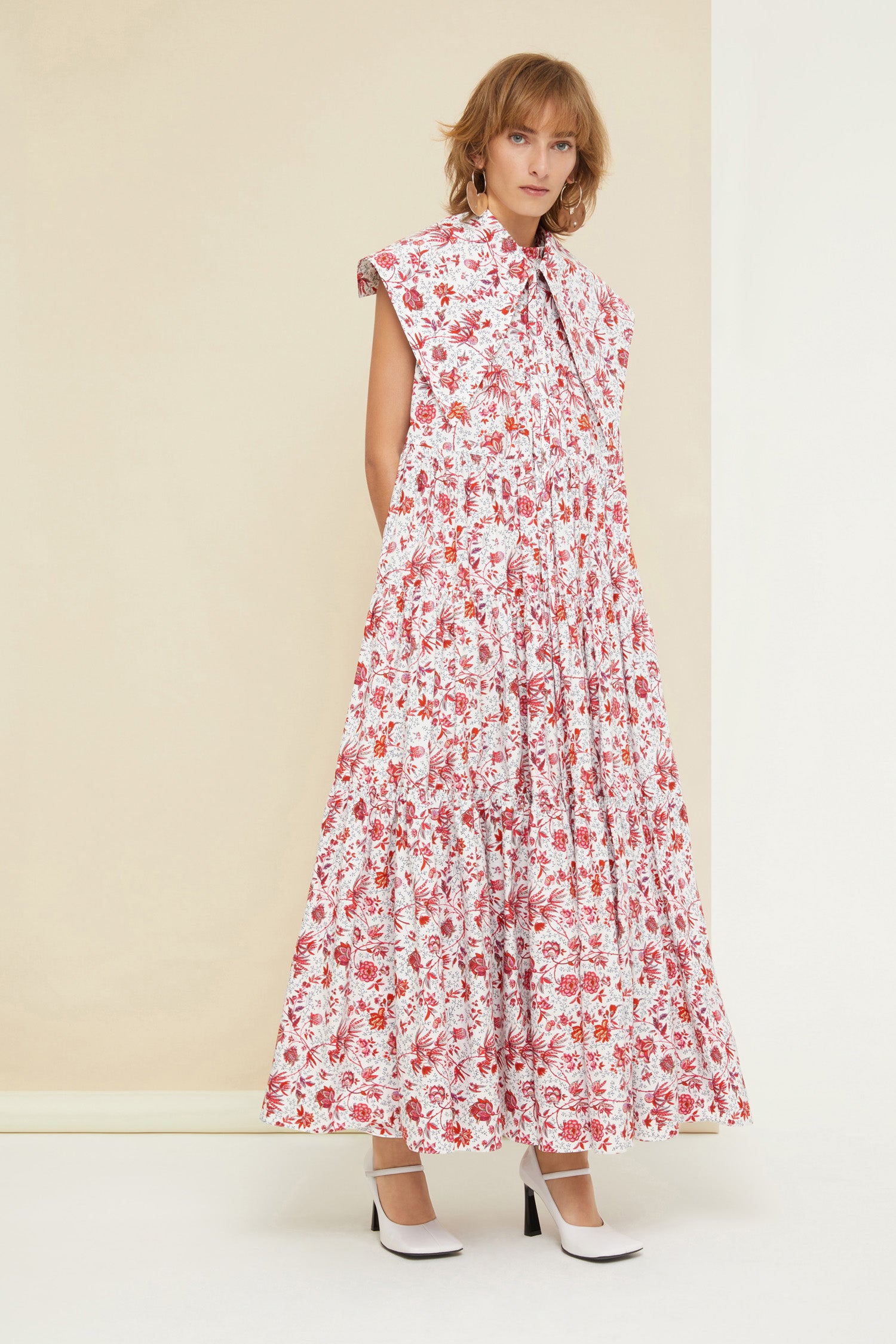 Patou - Printed collar in organic poplin - Indienne - A fresh finishing touch, a perfect Patou introduction.Organic cotton poplin collar featuring Act 2’s Indienne floral print. White embroidered Patou label at the back. Fastens via long ties at the front.