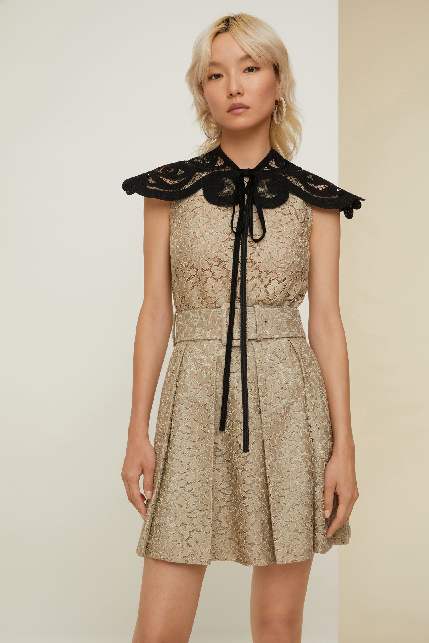 Patou - Embroidered guipure collar - Black - Black guipure, the perfect texture for a Patou signature. Black guipure collar. Fastens via long ties at the front.
