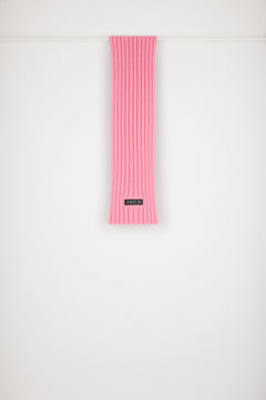 Ribbed wool scarf