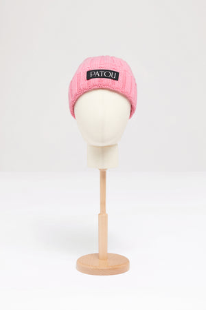 Gerippte Beanie-Mütze aus Wolle.