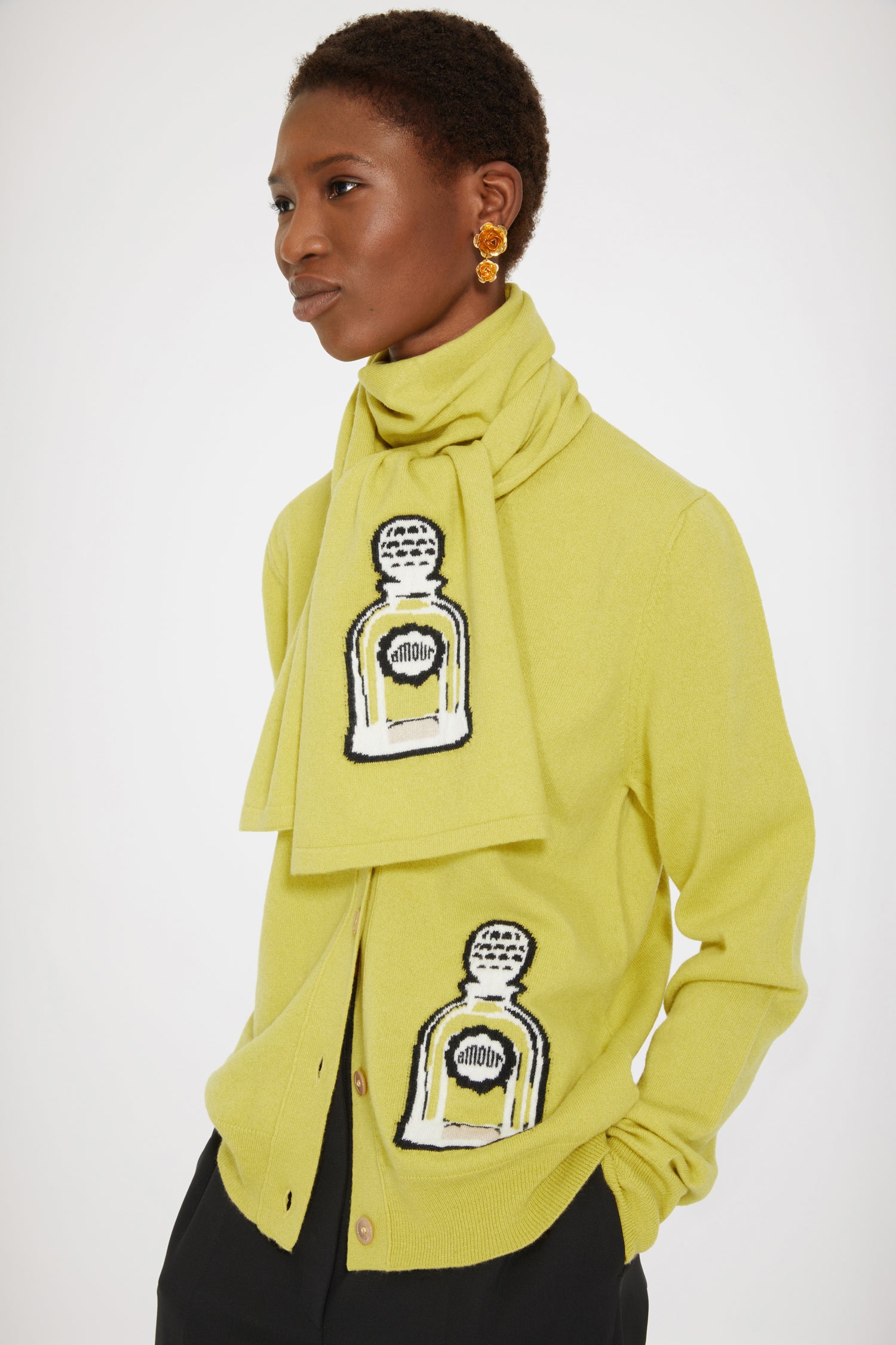 Patou - Fragrance wool scarf - Absinthe - The scent of a Patou signature.Absinthe yellow wool scarf. Perfume bottle intarsia inspired by the Jean Patou archive.