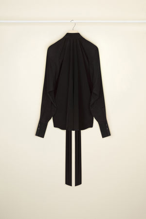 Silk lavallière blouse