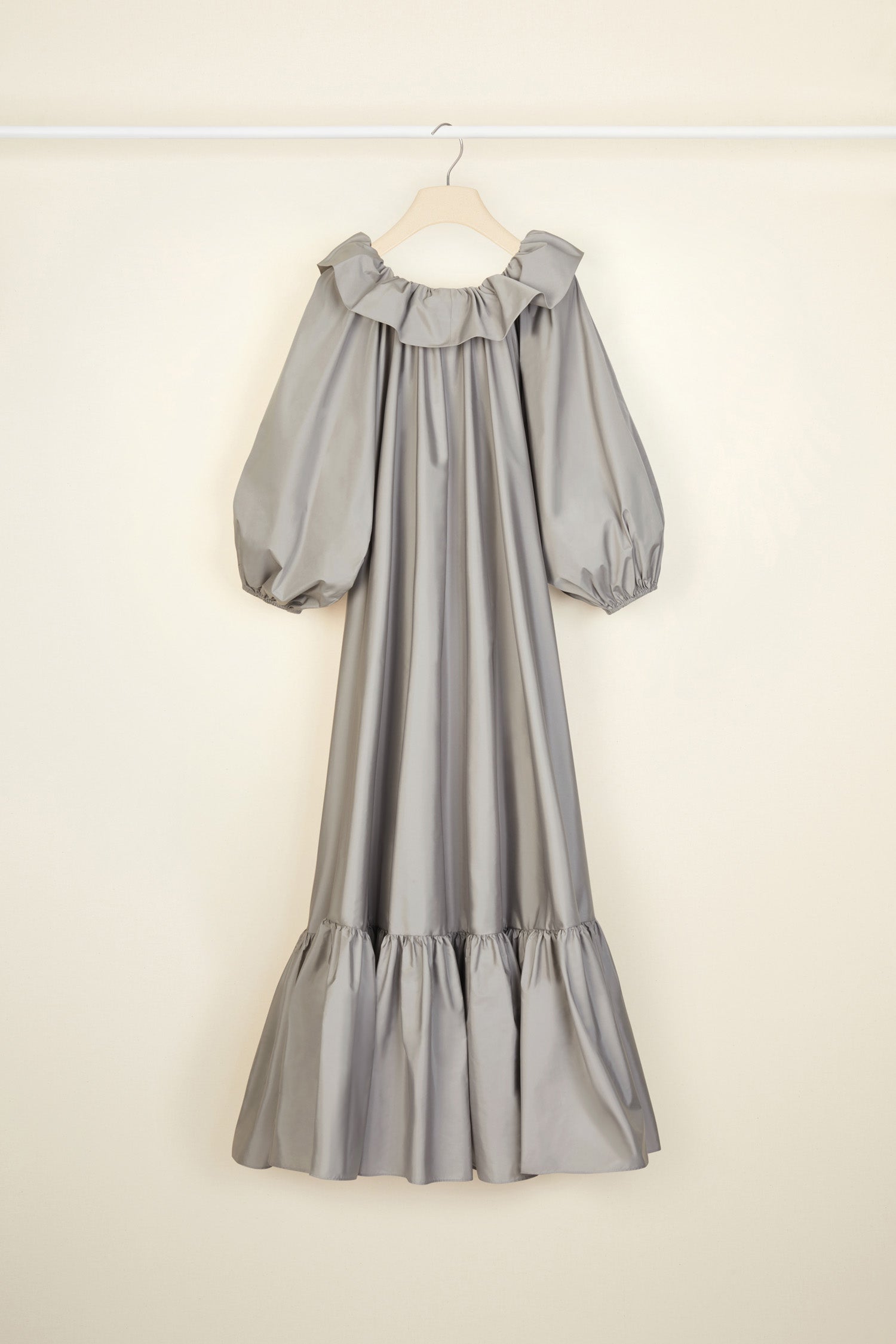 Patou - Maxi dress in eco-friendly faille - Grey - Evening volumes in a Patou palette.Grey eco-friendly faille maxi dress. Elasticated neckline with ruffle that can be worn off the shoulders. Long  balloon sleeves with elasticated cuffs. Removable belt at the waist. Tiered hem.