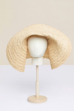 Oversized woven hat