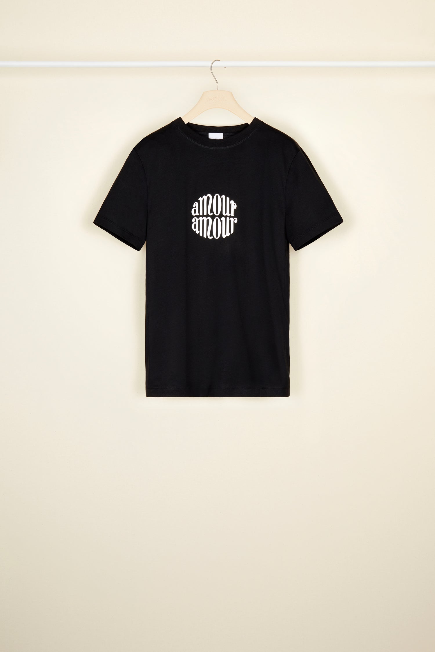 Patou - Amour Amour t-shirt in organic cotton - Black - Amour Amour, heritage with a sense of humour. Crewneck t-shirt in black organic cotton. Slightly loose fit. White Amour Amour logo at the front inspired by the heritage Jean Patou perfume.