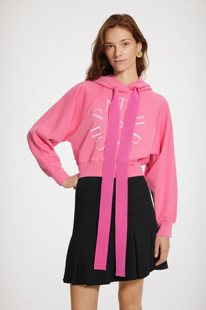 Medallion logo cropped hoodie in organic cotton