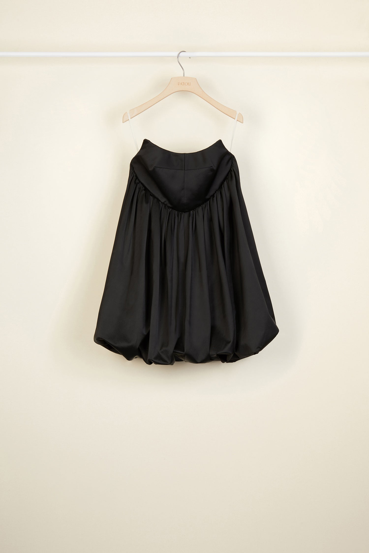 Patou - Strapless satin bubble dress - Black - Unapologetically extravagant.Black satin bubble dress. Strapless style with a fitted bodice. Concealed zip fastening at the back. High volume bubble skirt.