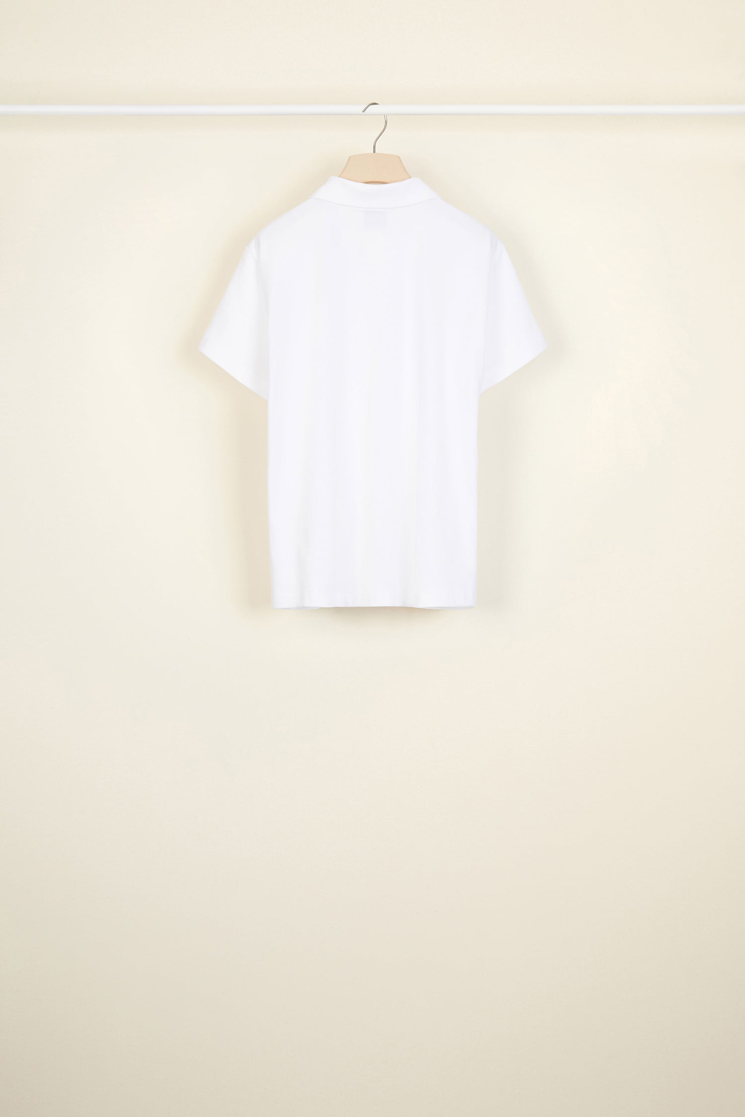 Patou - Logo cotton polo shirt - White - A polo we love!White cotton polo shirt with revisited JP logo in gold. Buttoned collar. Slightly flared silhouette.