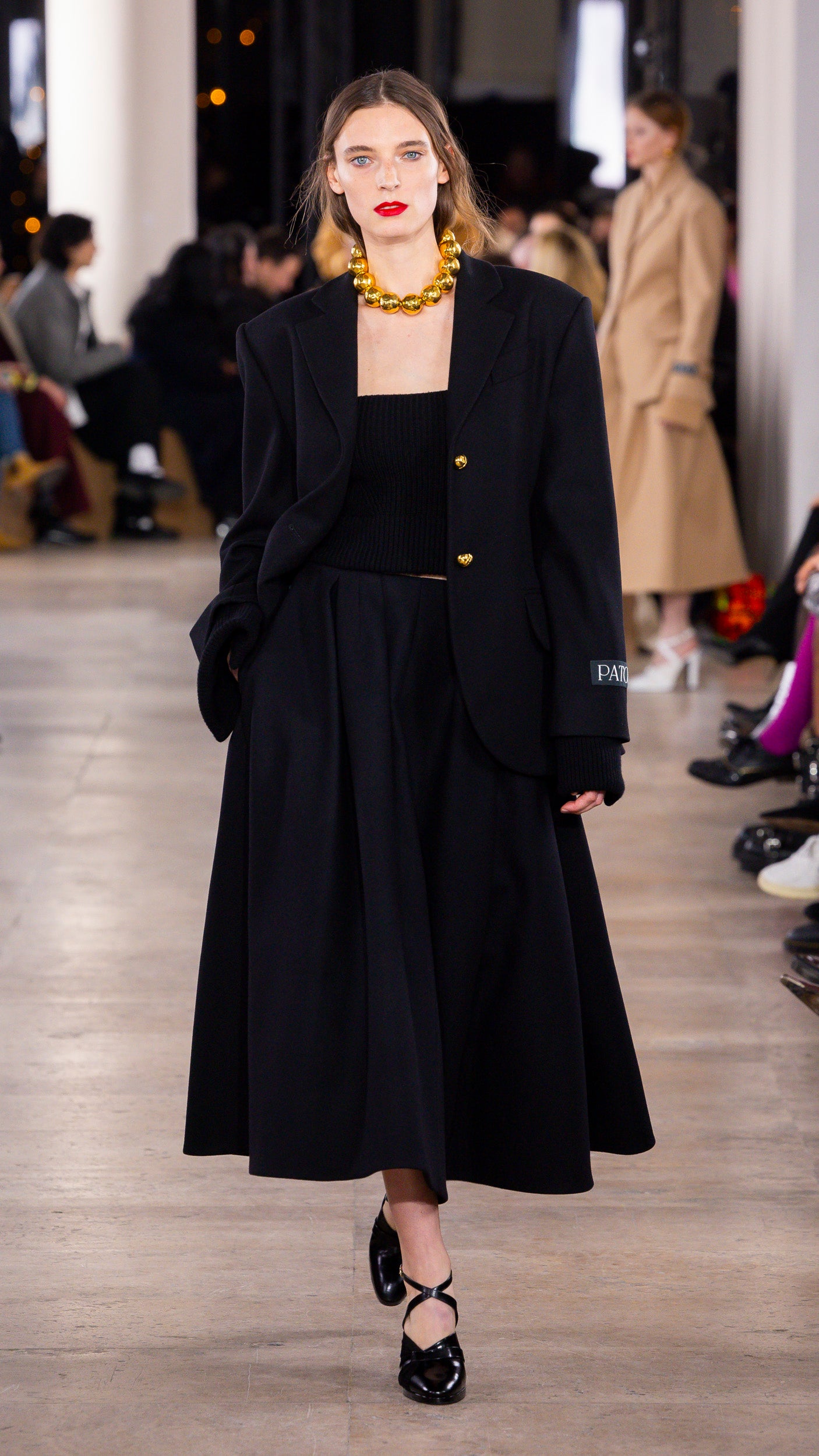 Patou ショートドレス グリーン SS24 Patou | Elegant & chic dresses, women's jumper dress - Patou.com