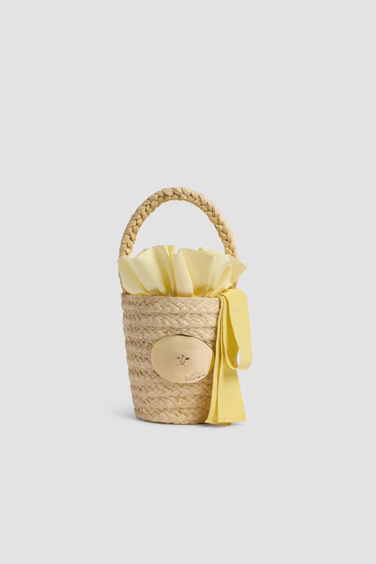 Patou - Borsa a Secchiello GG in Rafia - Citrus Blossom - Borsa a secchiello naturale. Materiale in rafia. Medaglione dorato inciso Patou. Nastro giallo.