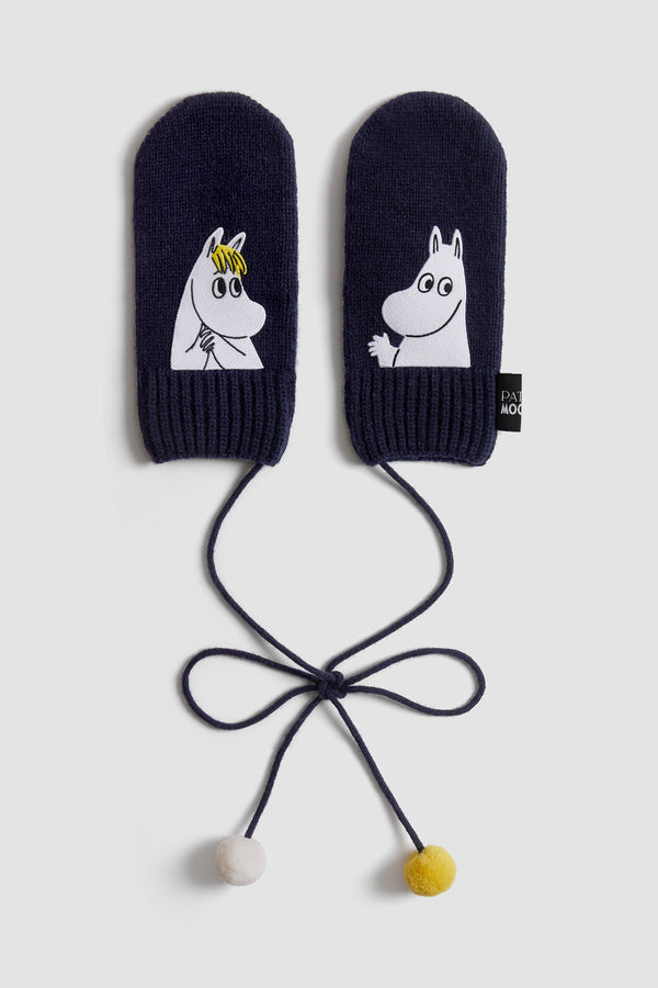 Patou - Patou x Moomin スノークのおじょうさん ミトン - Moomin Navy - Patou x Moomin が贈る、心温まるホリデーコレクション。ムーミンとスノークのおじょうさんをあしらったミトンは、冬の寒さから手を守ってくれる、キュートなアイテム。