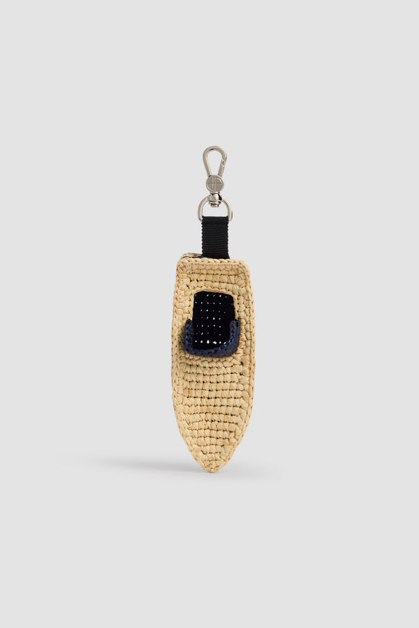 Patou - Charm Barca in Rafia - Vanilla - Charm a forma di barca beige. Materiale in rafia.