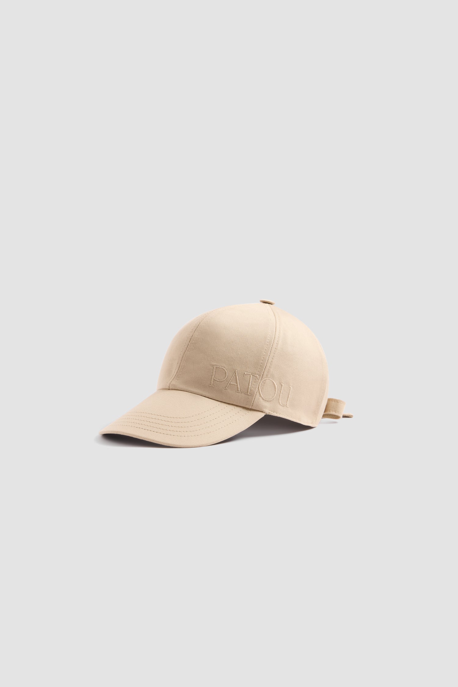Patou - Bow cap in organic cotton - Winter Wheat - Beige organic cotton cap. Curved visor. Bow at the back. JP monogram on the front.