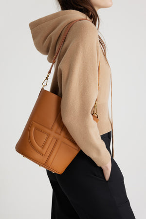 Sac seau JP en cuir
