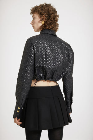 Camicia corta con ritagli in nylon trapuntato sostenibile